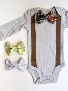 CI-Jess-Abbott_bow-tie-suspenders-onesie2_v.jpg.rend.diy.1280.1707